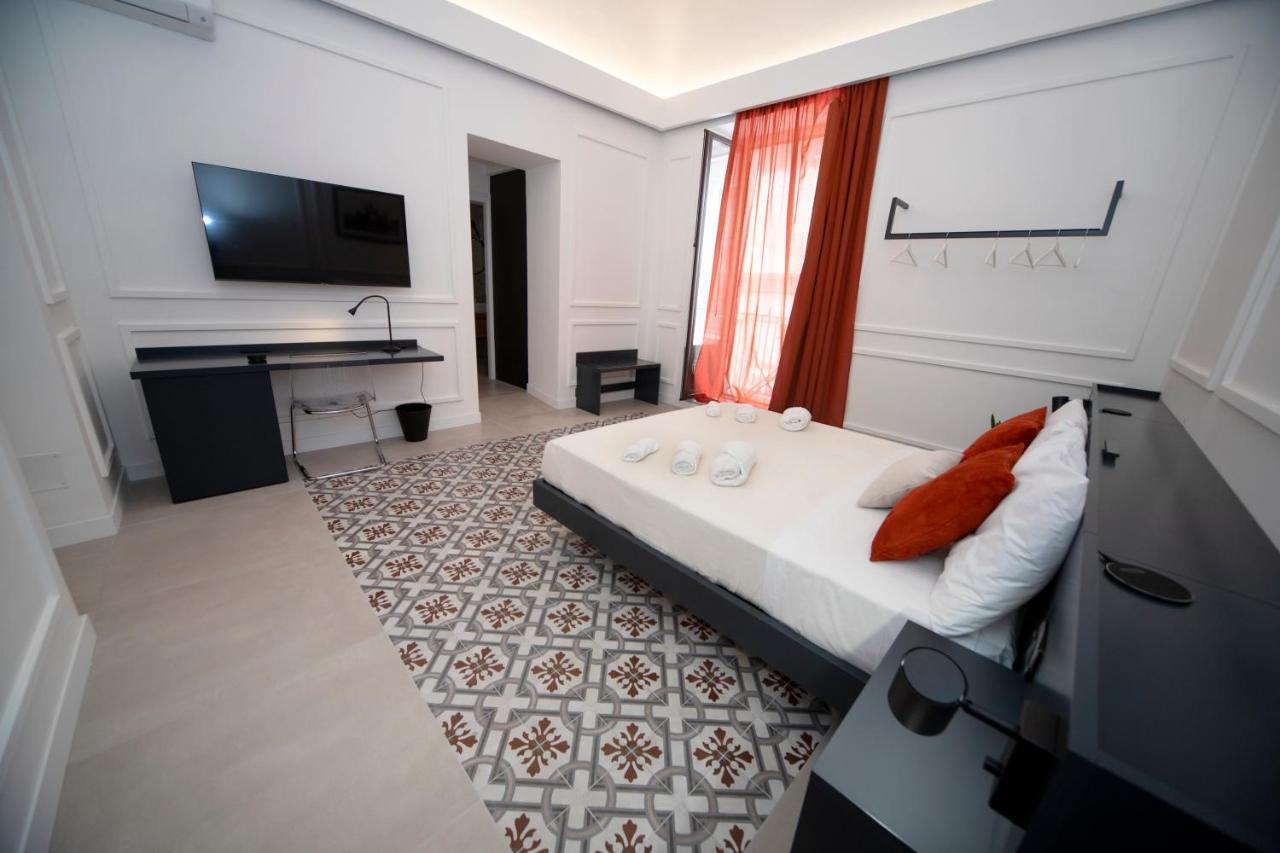 Camera Tripla Luxury